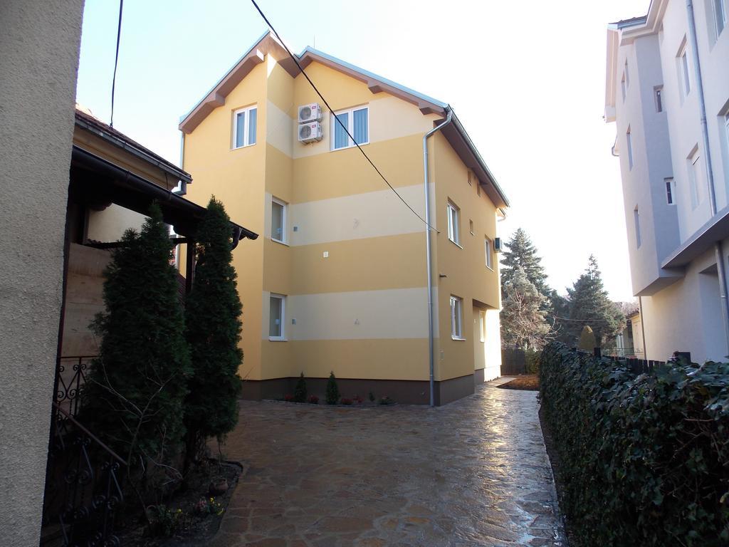 Kety Apartments Kragujevac Exterior photo